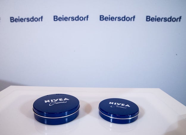 また ずれ ニベア