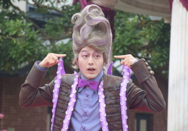 色気すご過ぎ 恋に落ちました Snsで話題沸騰 ディズニーシーで会える ヴィランズの手下 たちがカッコイイ バズフィード Line News