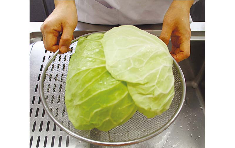 野菜いため 火の通りを均一にしよう (朝日学生新聞社)