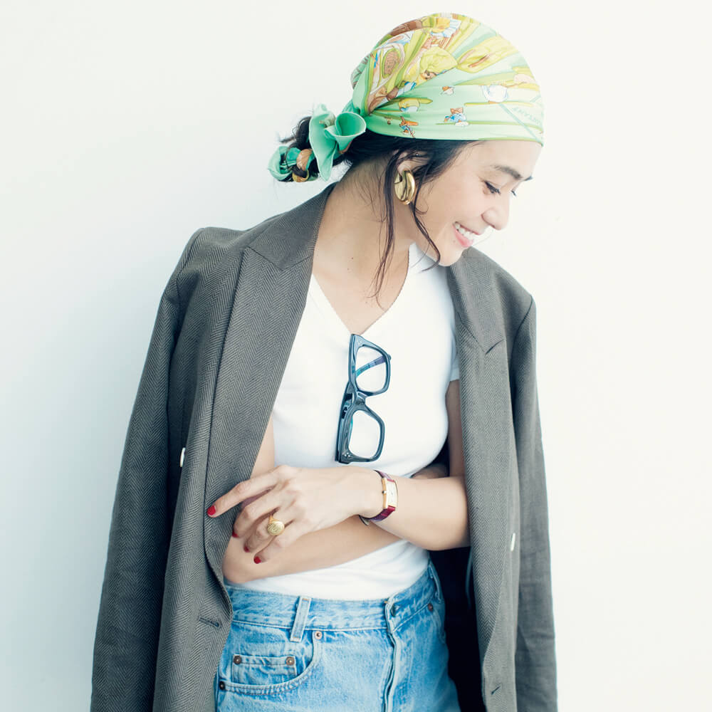 竹下玲奈さんの夏私服 でいつものデニムを女度2割up