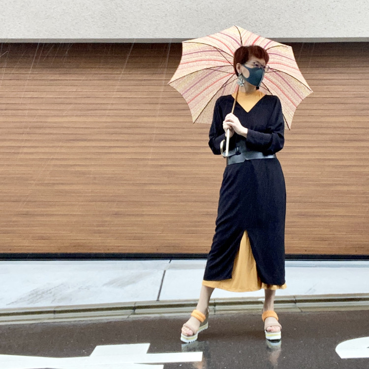 4990で驚異の高見え超人気コラボ ユニクロ Uniqlo セオリー Theory 春夏コレクション新作ワンピース夏の着回しコーデ Baila News Line News