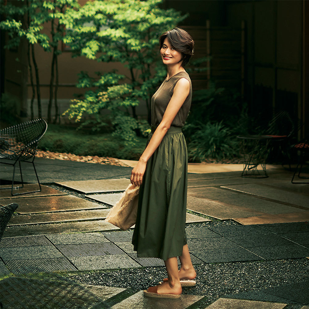 モデル渡辺佳子さんの旅ワードローブを拝見