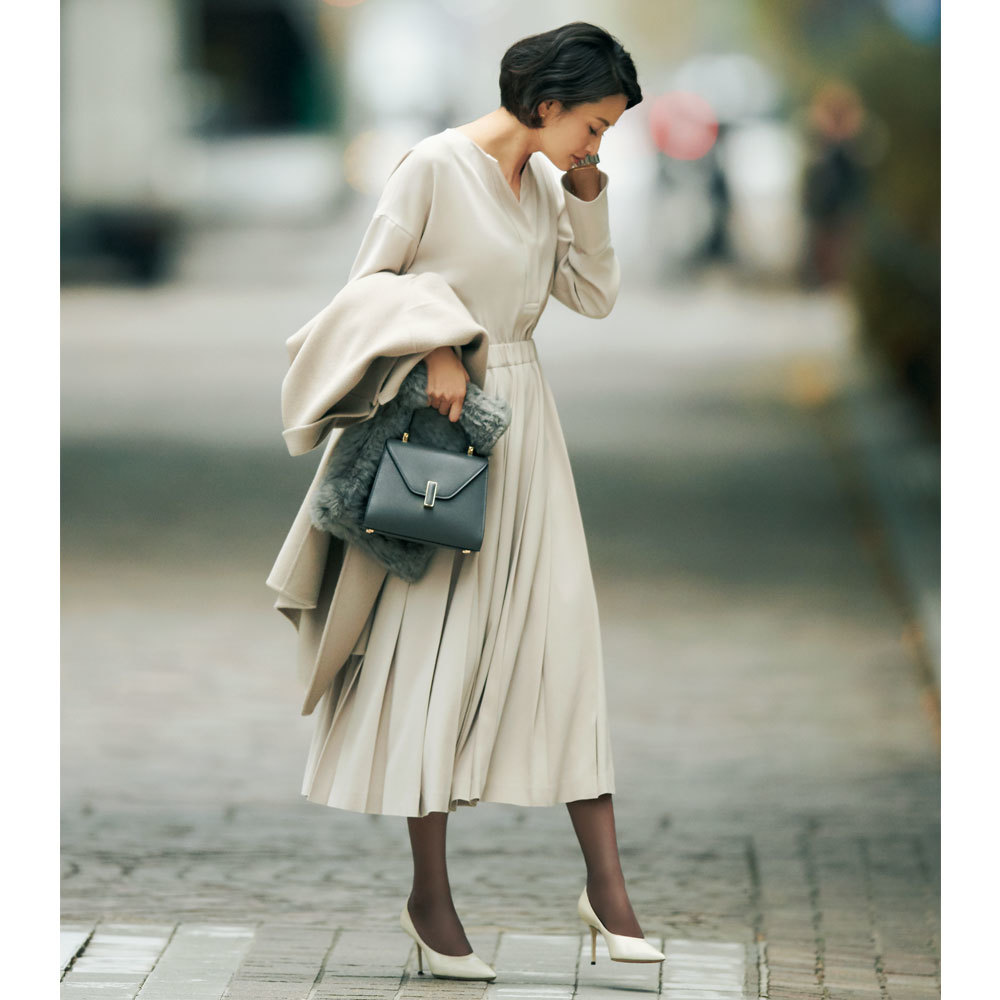 会食 レセプションに何着る 少し華やかさが欲しい日の 楽してサマ見え ワンピース