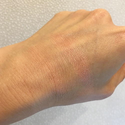 私の使い方 コスメデコルテの新 アイグロウジェム 人気色 コントゥアリングアイシャドウ Maquiaメイク Line News