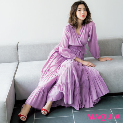 女っぷりラベンダーワンピには透け赤グロスが相性抜群 Maquiaメイク Line News