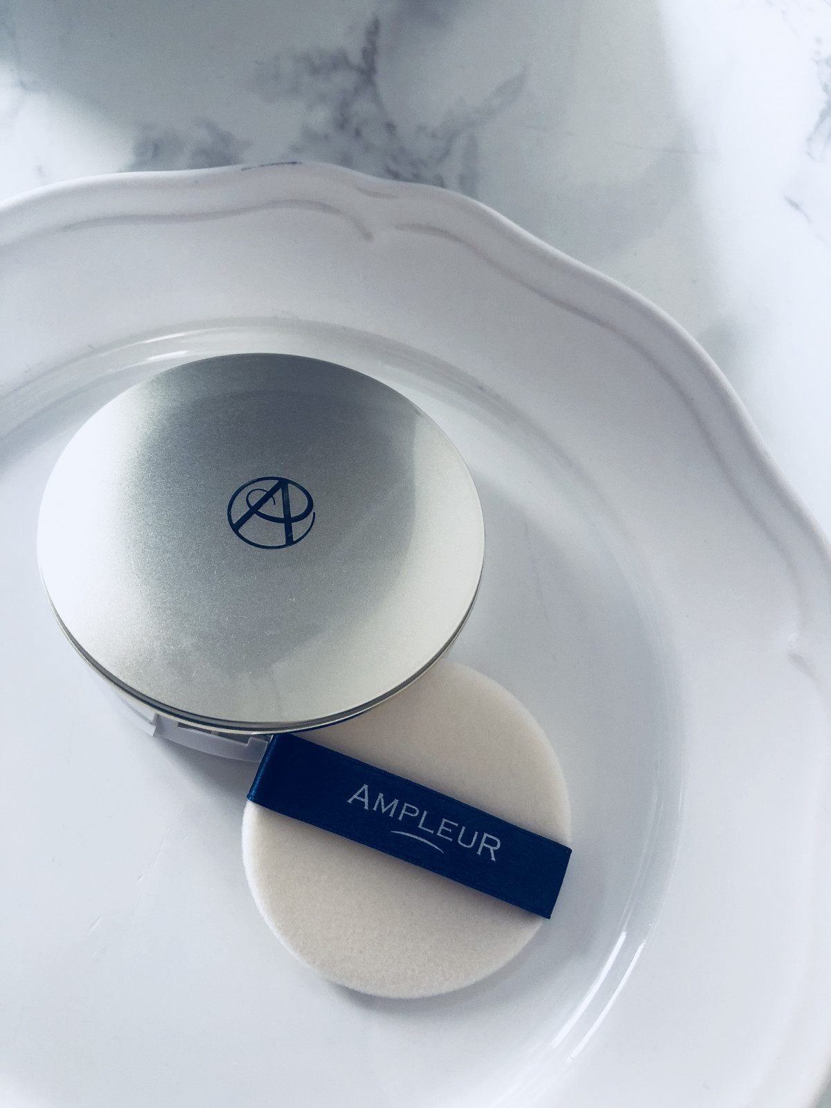 メイクアップ Ampleur アンプルール 瞬間白肌フェイスパウダー Maquiaメイク Line News