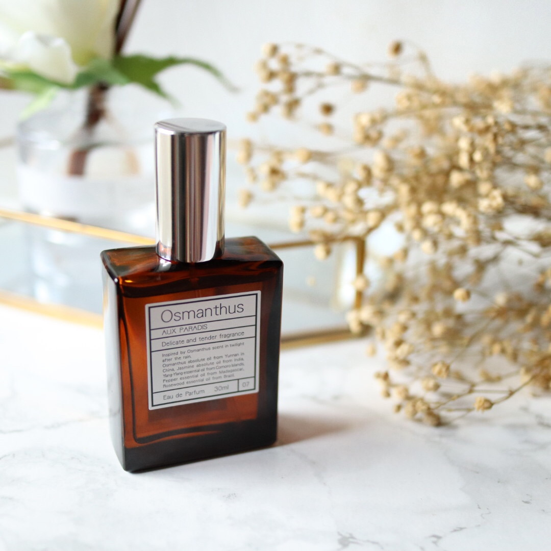 秋に纏いたい 金木犀の華やかな香り Aux Paradis オゥパラディ の秋季限定フレグランス Maquiaメイク Line News