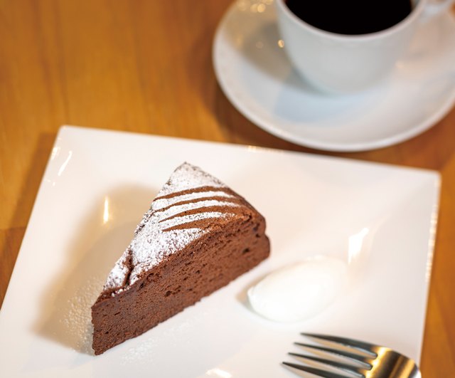 福岡チョコレート最前線 話題のチョコレートケーキ6選 ウォーカープラス Line News 福岡チョコレート最前線 話題のチョコレートケーキ6選 ウォーカープラス Line News