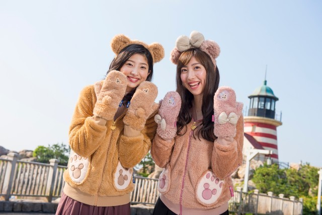 ダッフィー 17もふもふ可愛い冬グッズ10 2発売 肉球付きジェラトーニのミトンも ウレぴあ総研 Line News