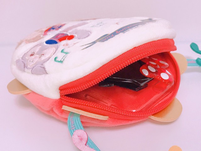 ダッフィー スマホも入る Tdr35周年限定コインケースの魅力を詳細レポート ウレぴあ総研 Line News