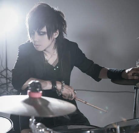 V系バンドマンの育 子猫 奮闘記 1 目もあいてない子猫を拾ったら ねこのきもちnews Line News V系バンドマンの育 子猫 奮闘記 1 目もあいてない子猫を拾ったら ねこのきもちnews Line News