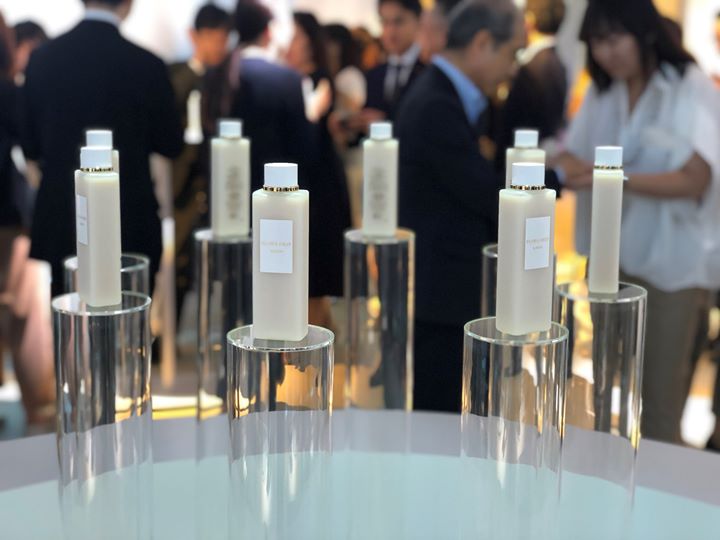 アルビオンが新感覚の化粧液「フローラドリップ」発売 第2の“スキコン