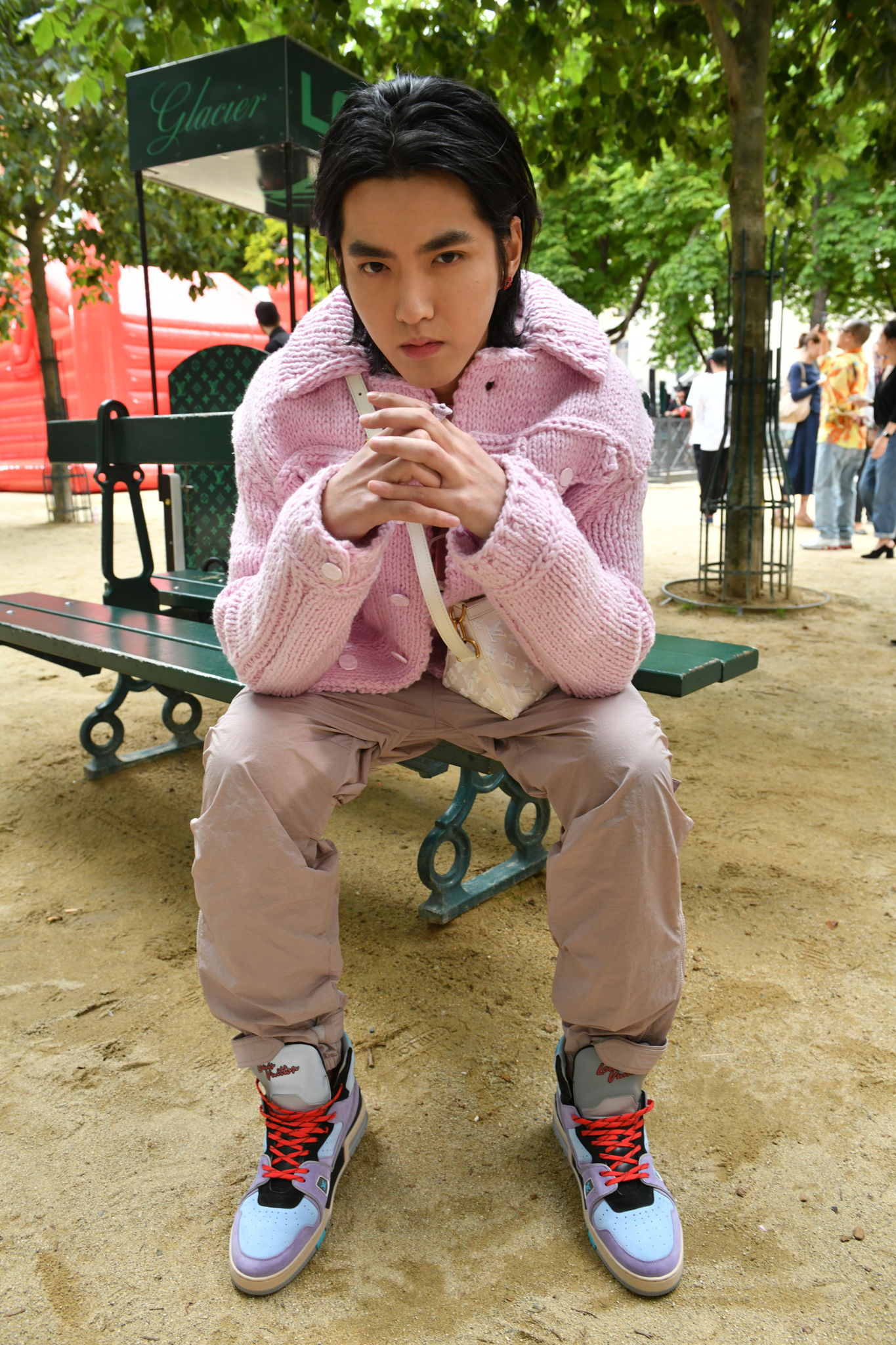 ジジ ハディッドやクリス ウーもフロントローに 年春夏 ルイ ヴィトン メンズコレ Wwdjapan Line News