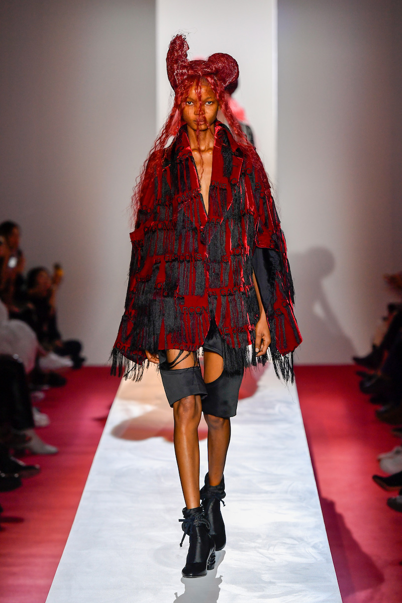 年春夏パリコレ6日目のハイライト コム デ ギャルソン は迫力の オーランドー 三部作 エルメス の上質タイムレス Wwdjapan Line News