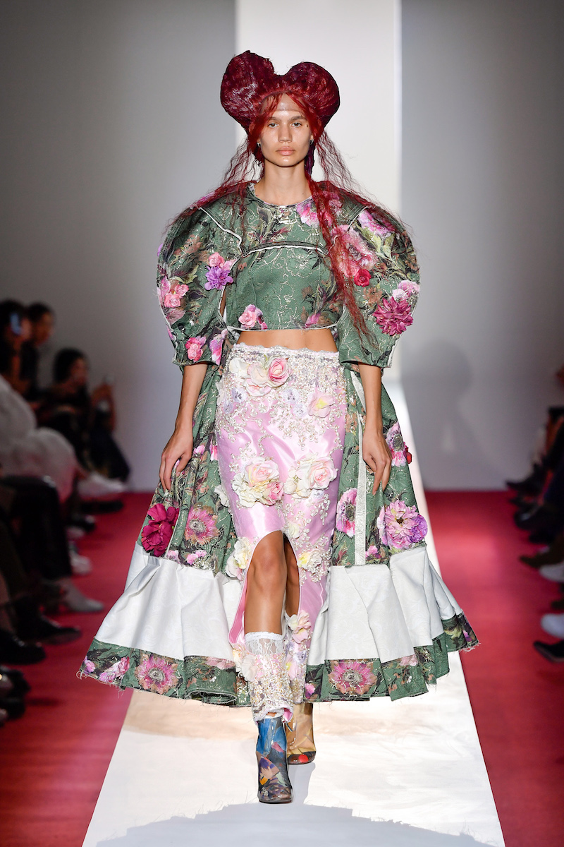 年春夏パリコレ6日目のハイライト コム デ ギャルソン は迫力の オーランドー 三部作 エルメス の上質タイムレス Wwdjapan Line News