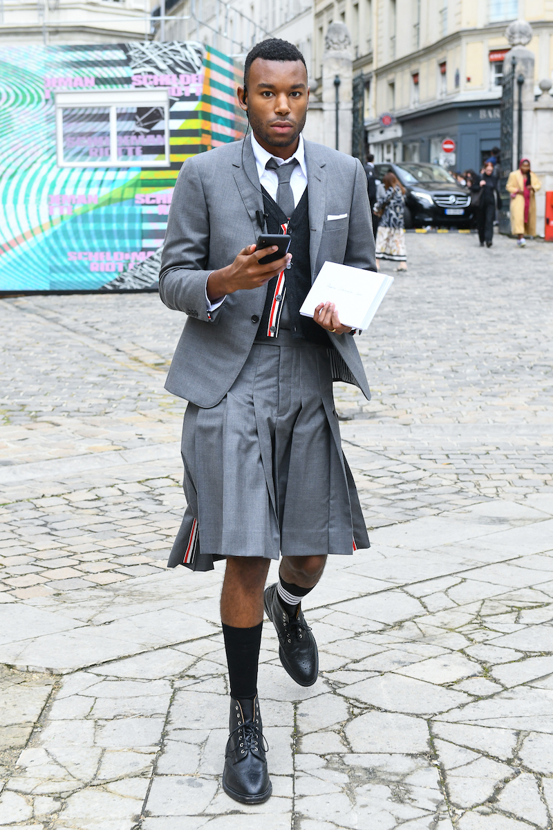 トムブラウンスカート