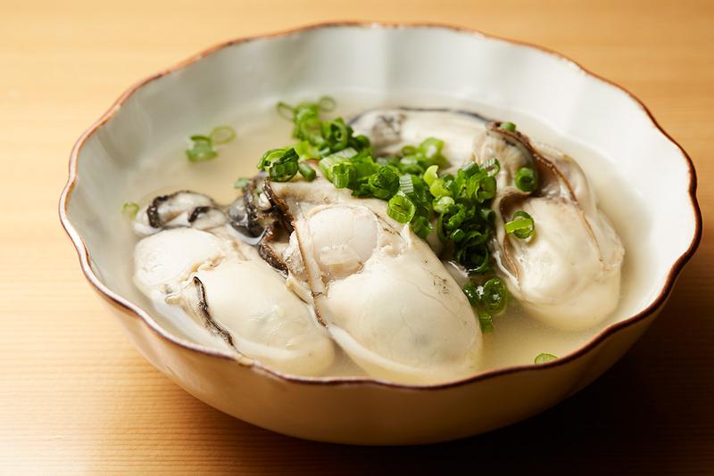 熱々おでんとシャンパーニュで ホッとできる小料理店