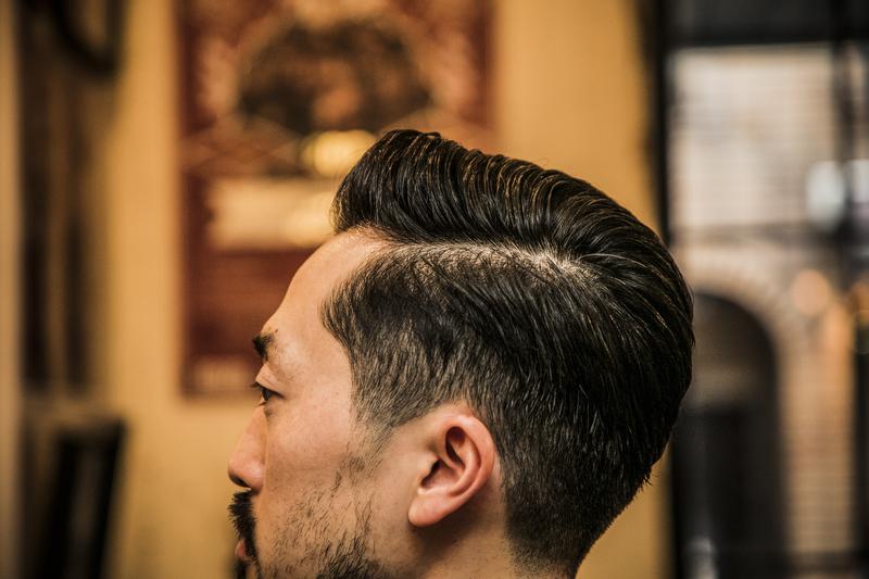 デキる男の今時ヘアとは 話題のバーバーをリコメンド