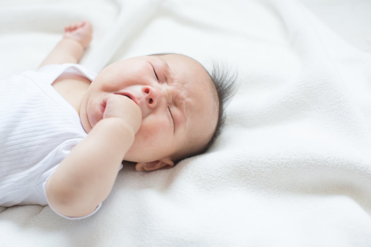 上の子は夜泣きをしなかったのに 下の子は3時間おきに夜泣き 疲れたママさんに励ましの声 ママスタ Line News