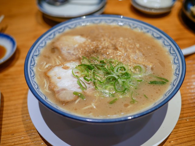 元祖 赤のれん 節ちゃんラーメン 本店>