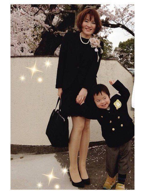 H Mを取り入れた華やかセレモニーコーデ