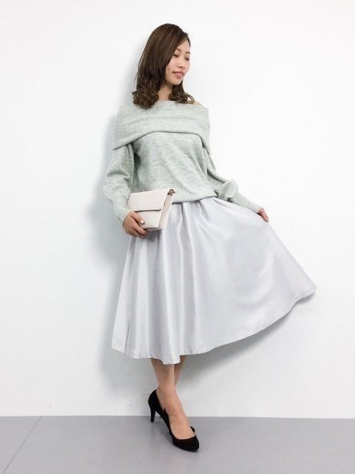 これならイタくない！40代のオフショルダーコーデ30選 (サンキュ 