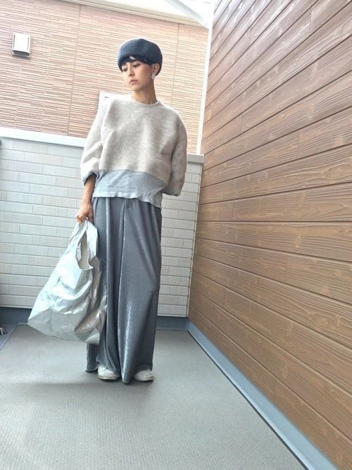 リッチな雰囲気が魅力!大人のベロアパンツおすすめコーデ37選