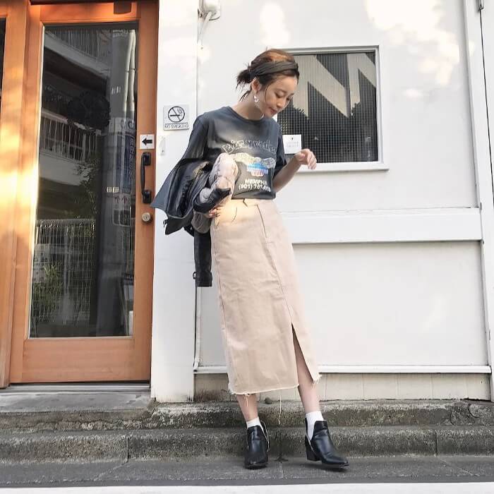 フレアスカートは ロング ミモレ丈 で今年らしく 秋冬コーデ31選