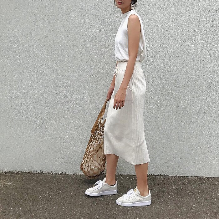 楽ちんなのに美シルエット スウェットタイトスカートお手本コーデ22選 Mine