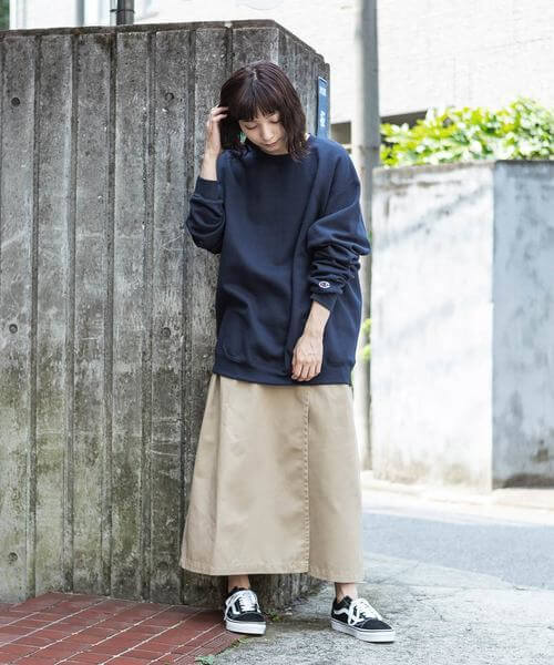 スウェット コーデで旬顔に レディースお手本スタイル 30選 Mine