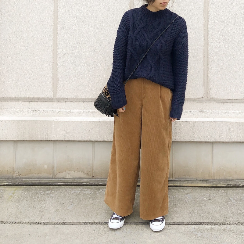 ブラウンパンツコーデ お手本19選 どんなトップスを合わせるのが正解