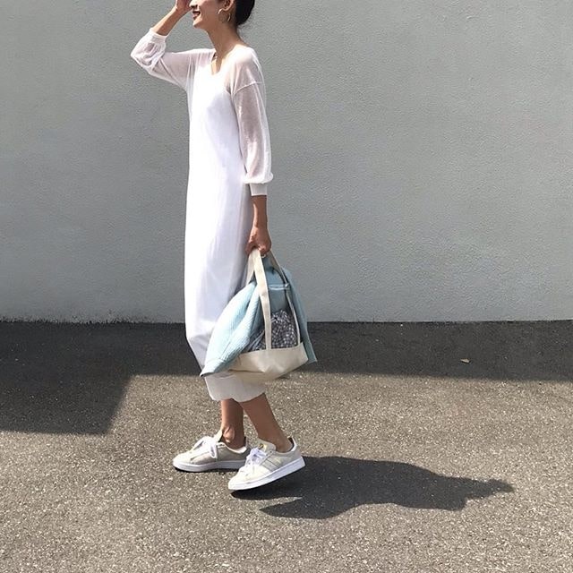 春のスニーカーコーデ 24選 ちゃんと履きこなせてる