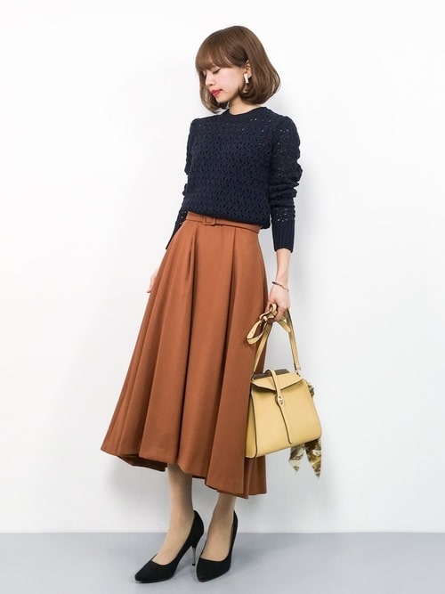 オレンジスカートに合う 5色 のトップスとは 春夏秋冬コーデ22選 Mine オレンジスカートに合う 5色 のトップスとは 春夏秋冬コーデ22選 Mine