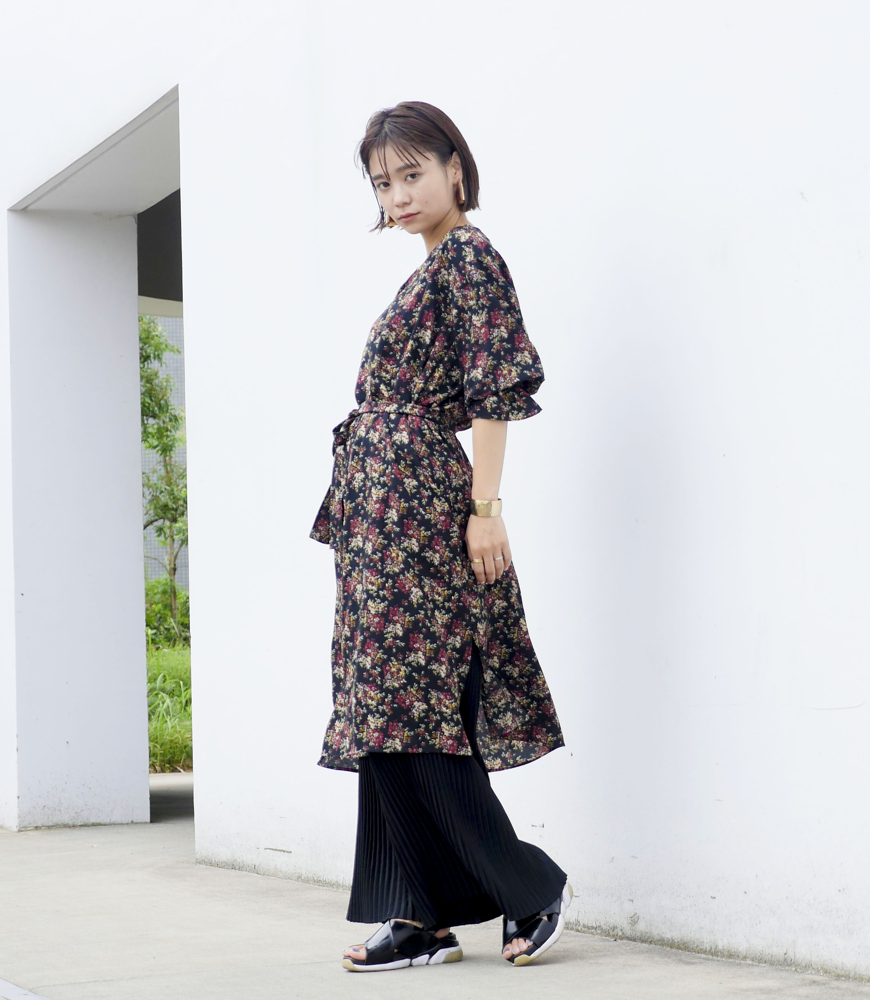 Guの万能フラワープリントシャツワンピースで着まわし