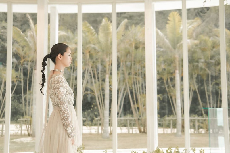 ロング必見 結婚式ヘアアレンジ セルフで簡単お手本カタログ Mine Line News ロング必見 結婚式ヘアアレンジ セルフで簡単お手本カタログ Mine Line News