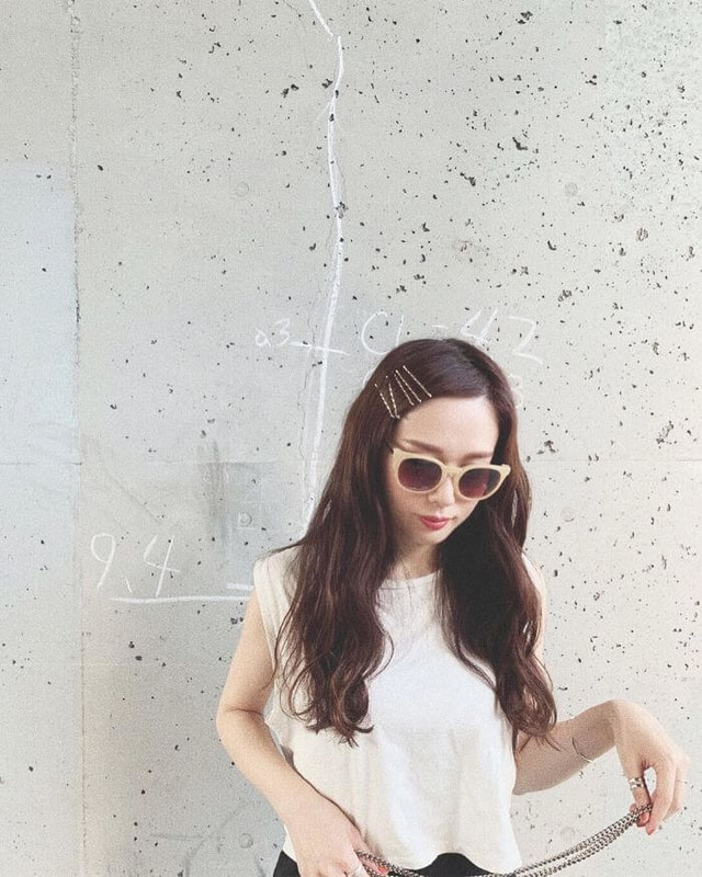 大人女子向け ヘアピンを使った簡単アレンジ集 前髪やストレートヘアもかわいく Mine Line News