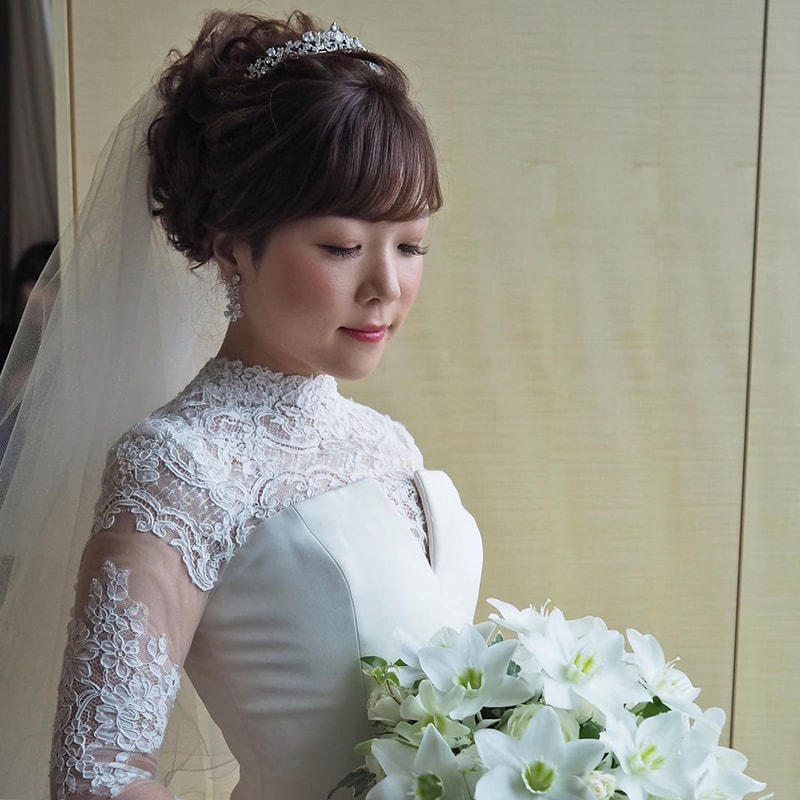 前髪ありorなし 花嫁さんの髪型は 顔の形 ティアラ とのバランスでおしゃれに決める Mine