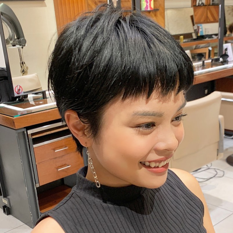 オン眉 アシメ は誰でも似合う 切り方 セット方法 や 長さ別カタログ をチェック Mine