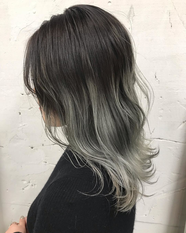 黒髪ベース グラデーションカラー レングス別からブリーチなしまでご紹介 Mine Line News