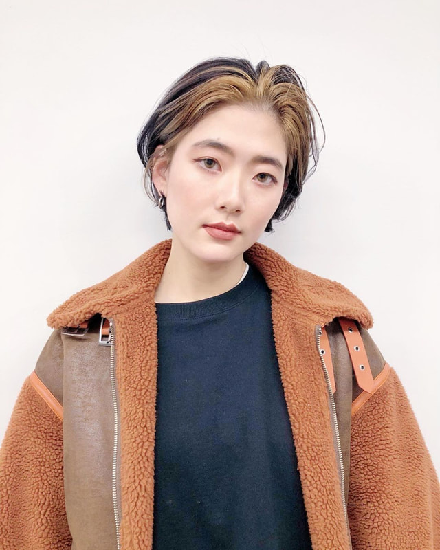 黒髪 メッシュ でどんな髪型にする セルフの染め方やカラー剤もpickup Mine