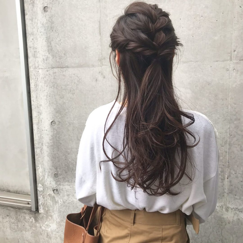 スーパーロングヘアのヘアアレンジ特集 アップもダウンも自在なヘアでオシャレ度をup Mine Line News