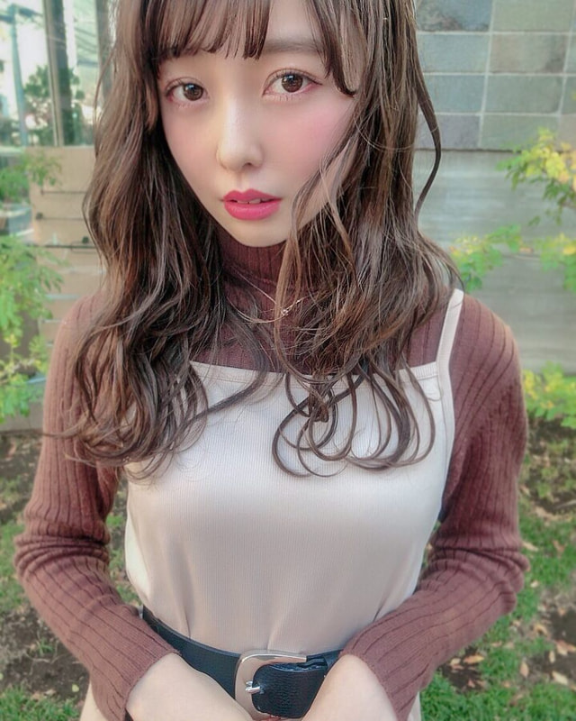 ふわふわの巻き髪がcute 初心者さんもできる 簡単なやり方 アレンジをお届け Mine