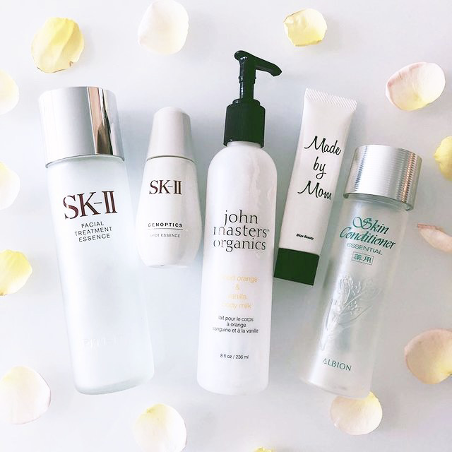 50代におすすめの基礎化粧品で シミ そばかす 乾燥 などの肌トラブルを回避 Mine Line News