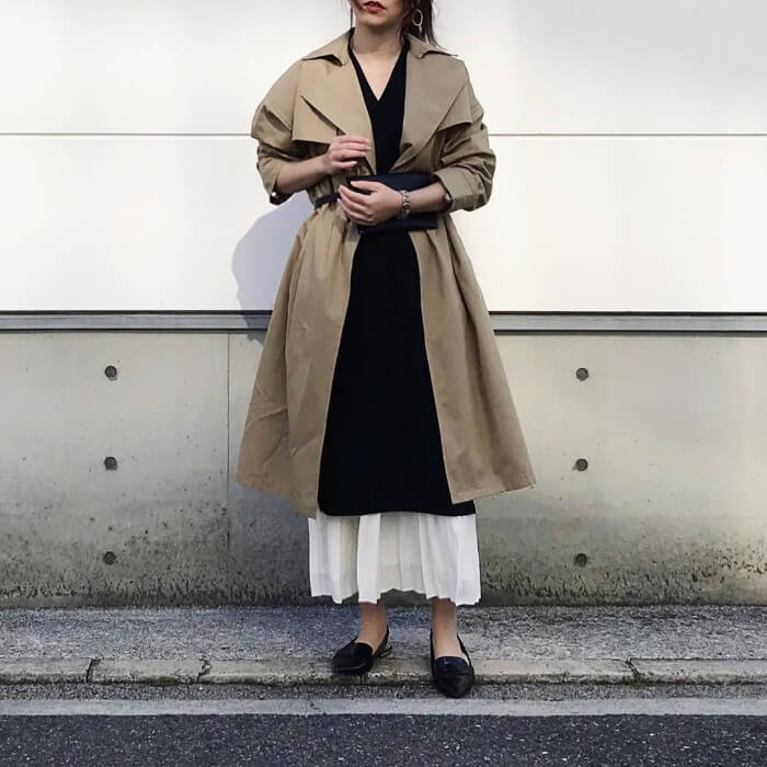 黒ワンピースコーデ 32選 シンプルにこだわる大人の着こなし Mine Line News