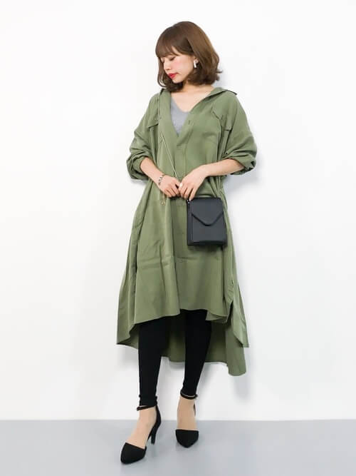 カーキワンピースコーデ をオールシーズン楽しむ おしゃれな着こなし 24選 Mine Line News
