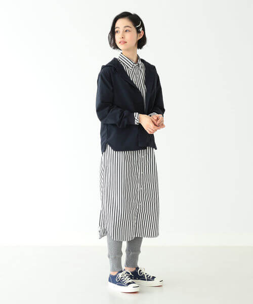 大人女子の シャツ パーカー コーデ おしゃれに見える重ね着方法は Mine