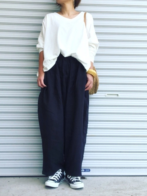 サルエルパンツ 季節別 レディースコーデ17選 ダサ見え回避 のコツとは Mine Line News