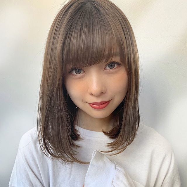 ミディアム 髪が多い人向け最旬ヘアスタイル アレンジも紹介 Mine