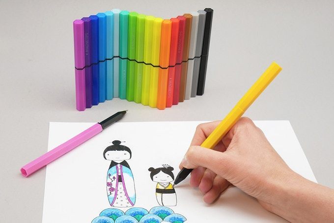 暇つぶしに最適すぎる マグネット内蔵で色々遊べるボールペン Magnetips
