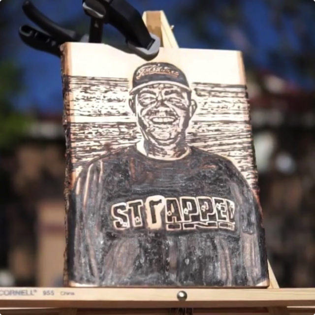 虫眼鏡で絵を描く 太陽光アーティスト Bouncy Line News